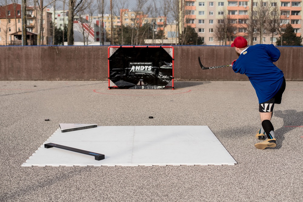 Shooting a Stickhandling2